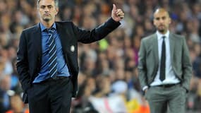 José Mourinho, avec en arrière-plan Pep Guardiola en 2010