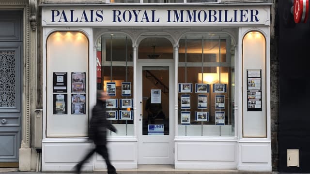 Les honoraires des agences situées à Paris et dans 76 communes franciliennes auraient baissé de 40 à 50%, selon un rapport que Le Parisien s'est procuré.
