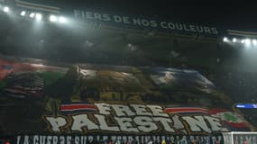 Le tifo "Free Palestine" des ultras parisiens au Parc des Princes, 6 novembre 2024