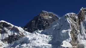 Le mont Everest, en 2009.