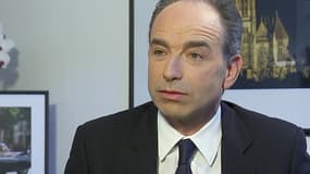 Jean-François Copé, jeudi soir sur BFMTV, dans son bureau de la mairie de Meaux, en Seine-et-Marne.