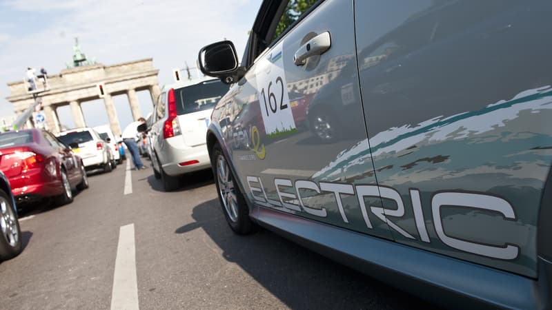 En 2030, voir une voiture électrique en Allemagne ne sera plus exceptionnel.  Le Bundesrat a décidé qu'elles seraient les seules à pouvoir circuler.