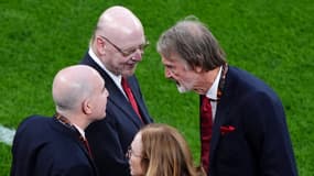 Avram Glazer et Jim Ratcliffe lors de la finale de la Ligue Europa entre Manchester United et Tottenham, le 21 mai 2025.
