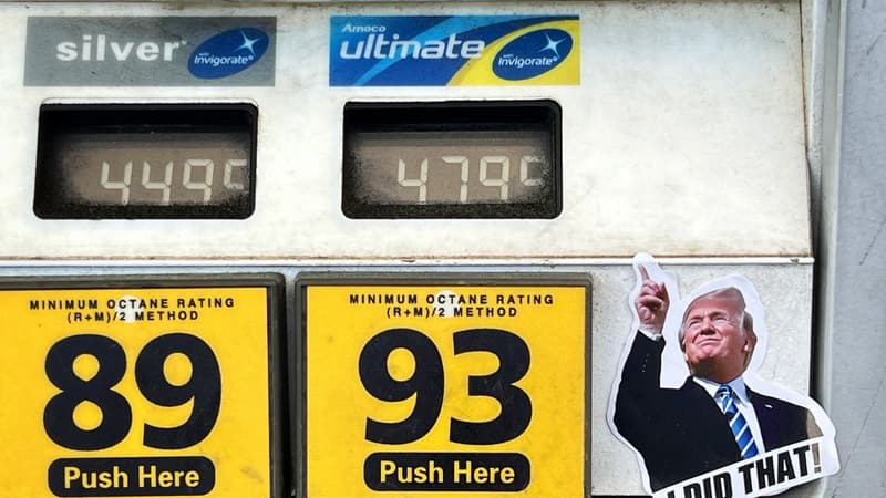 "Le prix élevé de l'essence nous ruine, c'est un véritable calvaire": à la veille d'un jour férié très festif en temps normal, le consommateur américain est exaspéré par Donald Trump
