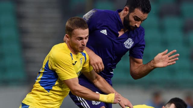 Adil Rami lors du match aller à Domzale