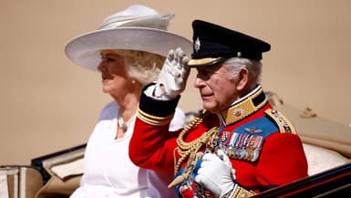 Charles III et la reine Camilla durant la parade de "Trooping the colour"