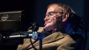 Stephen Hawking, le 23 septembre 2014 à Tenerife, en Espagne. 