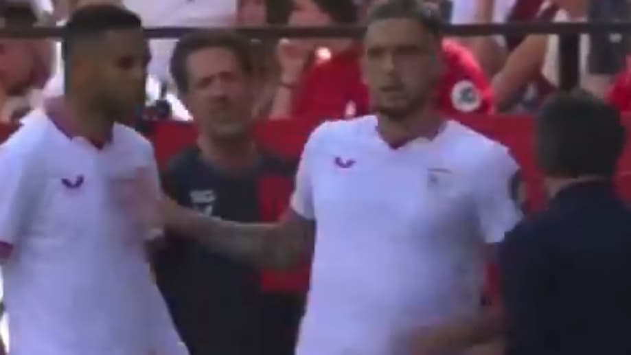 Ocampos sépare En-Nesyri et Sanchez Flores lors de Séville-Celta Vigo, le 17 mars 2024.