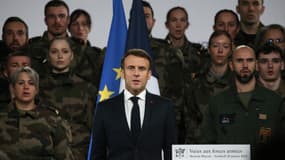 Le président français, Emmanuel Macron, le 20 janvier 2023 à Mont-de-Marsan dans les Landes 