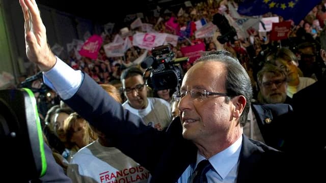 Les Français attendent en priorité (50%) du candidat socialiste François Hollande qu'il fasse davantage de propositions concrètes, selon un sondage Viavoice pour Le Huffington Post diffusé dimanche, avant son premier grand discours de campagne. /Photo pri