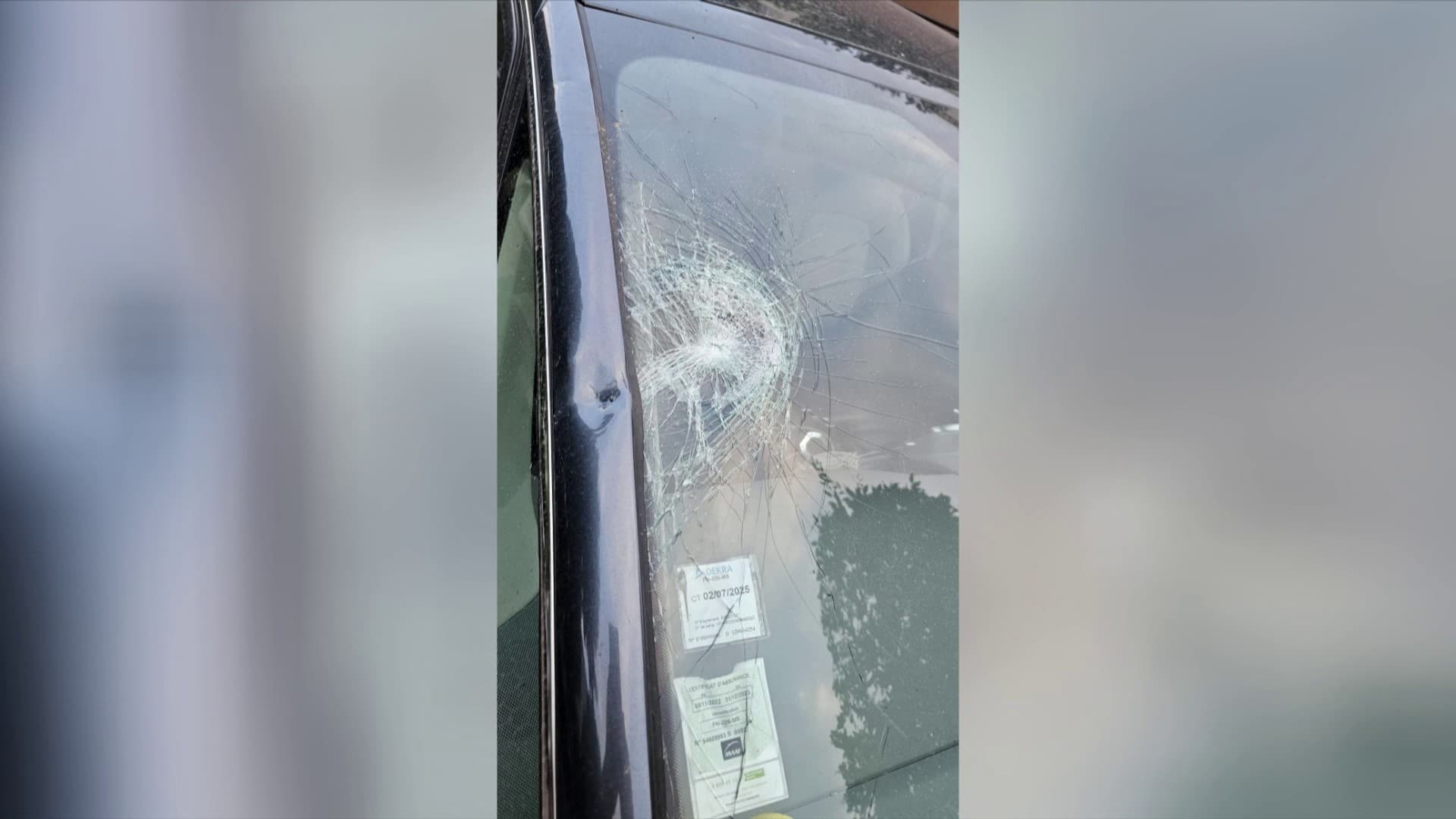 Une photo de l'agression des équipes de campagne de Prisca Thevenot, à Meudon, le 3 juillet 2024. Une photo de l'agression des équipes de campagne de Prisca Thevenot, à Meudon, le 3 juillet 2024.