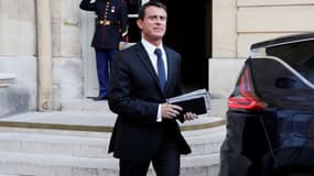 Manuel Valls assure que l'État dispose de moyens pour peser dans le choix du repreneur