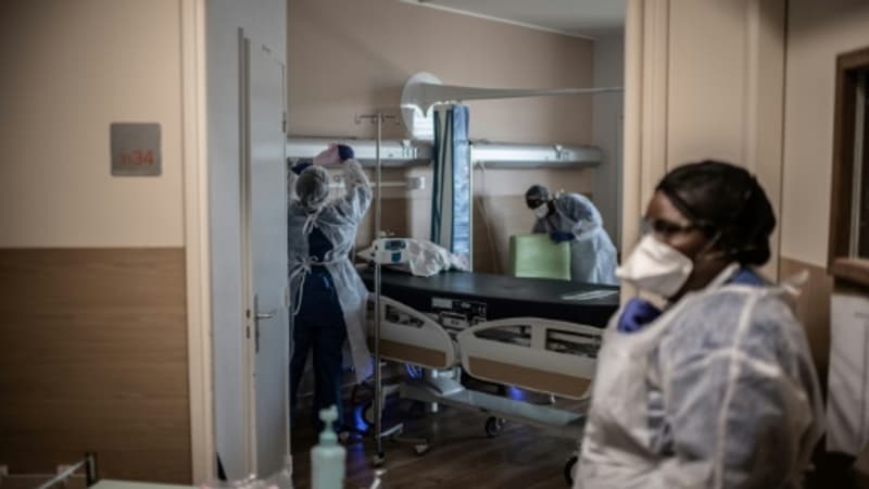 Covid-19: la barre des 800 patients en réanimation franchie en Île-de-France
