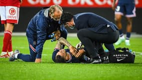 Le Parisien Mauro Icardi blessé à l'épaule contre Brest