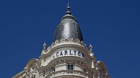 Les Lloyd's, assureurs britanniques, via le cabinet d'expertise SW Associates, offrent un million d'euros de récompense pour la première personne qui fournira des informations permettant de retrouver le butin du vol du Carlton de Cannes. Des bijoux d'une