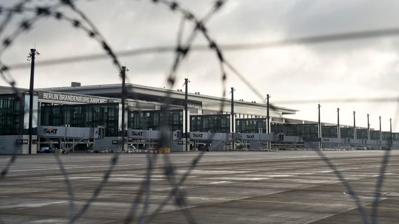 L'ouverture de l'aéroport de Berlin est entachée de scandales.