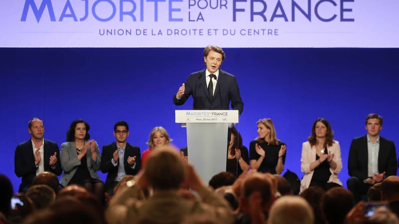 François Baroin, chef de file de LR pour les législatives, anime un meeting, le 20 mai 2017, à Paris.