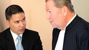 L'ex-capitaine de gendarmerie corse Pascal Levan (à gauche) avec son avocat maître Olivier Morice.