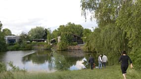 22 juin 2013, Saint-Ouen-l'Aumône : 5 enfants âgés de 3 à 8 ans sont tombés dans cet étang. Sur 4 d'entre eux hospitalisés dans un état critique, 3 sont décédés.