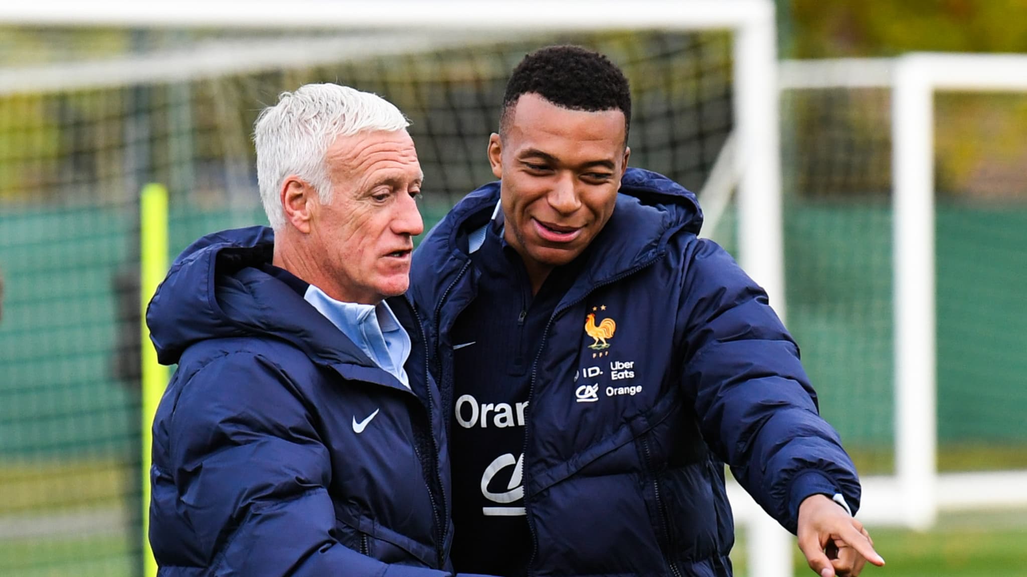 "Ne vous fatiguez pas, il ne les fera pas": Deschamps ne s'attend pas à voir Mbappé courir "11km par match"