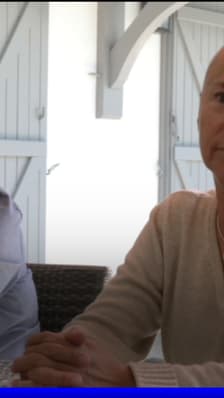  Deux sœurs lancent un appel sur les réseaux sociaux pour sauver leur mère atteinte d'une leucémie aiguë 
