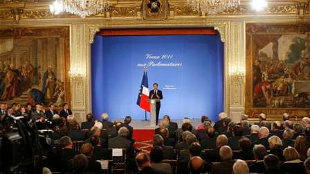 Nicolas Sarkozy a réaffirmé à l'occasion de la présentation de ses voeux aux parlementaires sa volonté de mener à bien cette année les réformes de la fiscalité et de la dépendance, même si elles supposent des décisions délicates. /Photo prise le 12 janvie