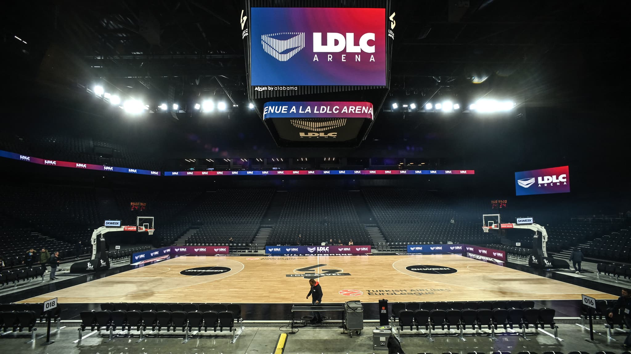 TENNIS: LE TOURNOI ATP DE MARSEILLE VA ÊTRE DÉLOCALISÉ... À LYON