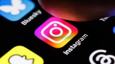 Le réseau social Instagram, Snapchat, Bluesky et Threads.