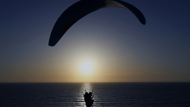 Morbihan: Gisèle, 90 ans, a sauté en parachute à 3000 mètres au-dessus du sol