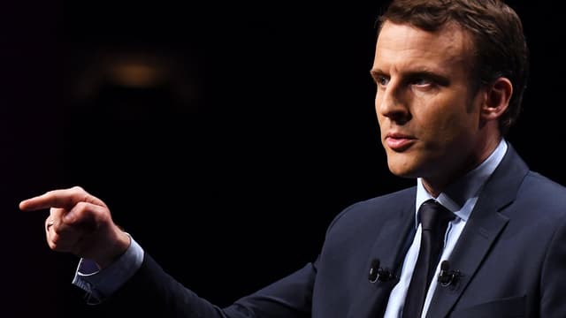 Emmanuel Macron en meeting à Angers le 28 février 2017.