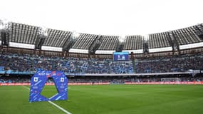 Le stade Maradona de Naples