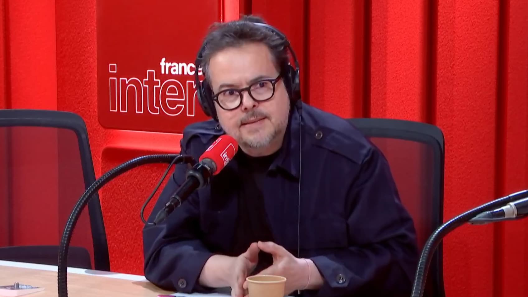 "Prendre la parole, ça fait du bien mais ça ne guérit pas": Nicolas Demorand de retour sur France Inter avec un podcast sur la bipolarité