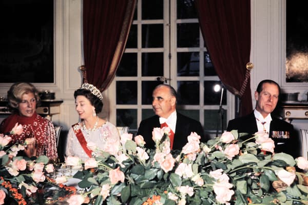 La reine Elizabeth et Georges Pompidou en 1972 lors d'une visite d'Etat de la reine en 1972.