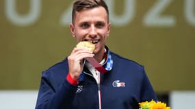 Jean Quiquampoix avec sa médaille d'or