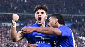 Romain Ntamack et Peato Mauvaka lors de France-Nouvelle Zélande