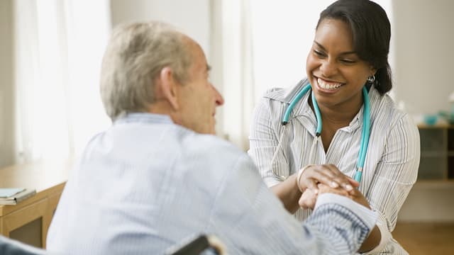 La gériatrie n'attire pas les futurs médecins.
