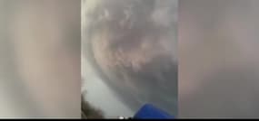 Spectaculaire formation d’une tornade au-dessus de l’Illinois