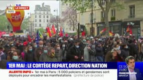 1er mai à Paris: le cortège a pu repartir après avoir été bloqué par les heurts au niveau de la rue Saint-Ambroise