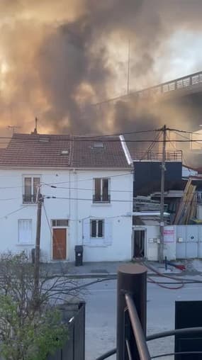 Incendie dans un entrepôt à Aubervilliers - Témoins BFMTV