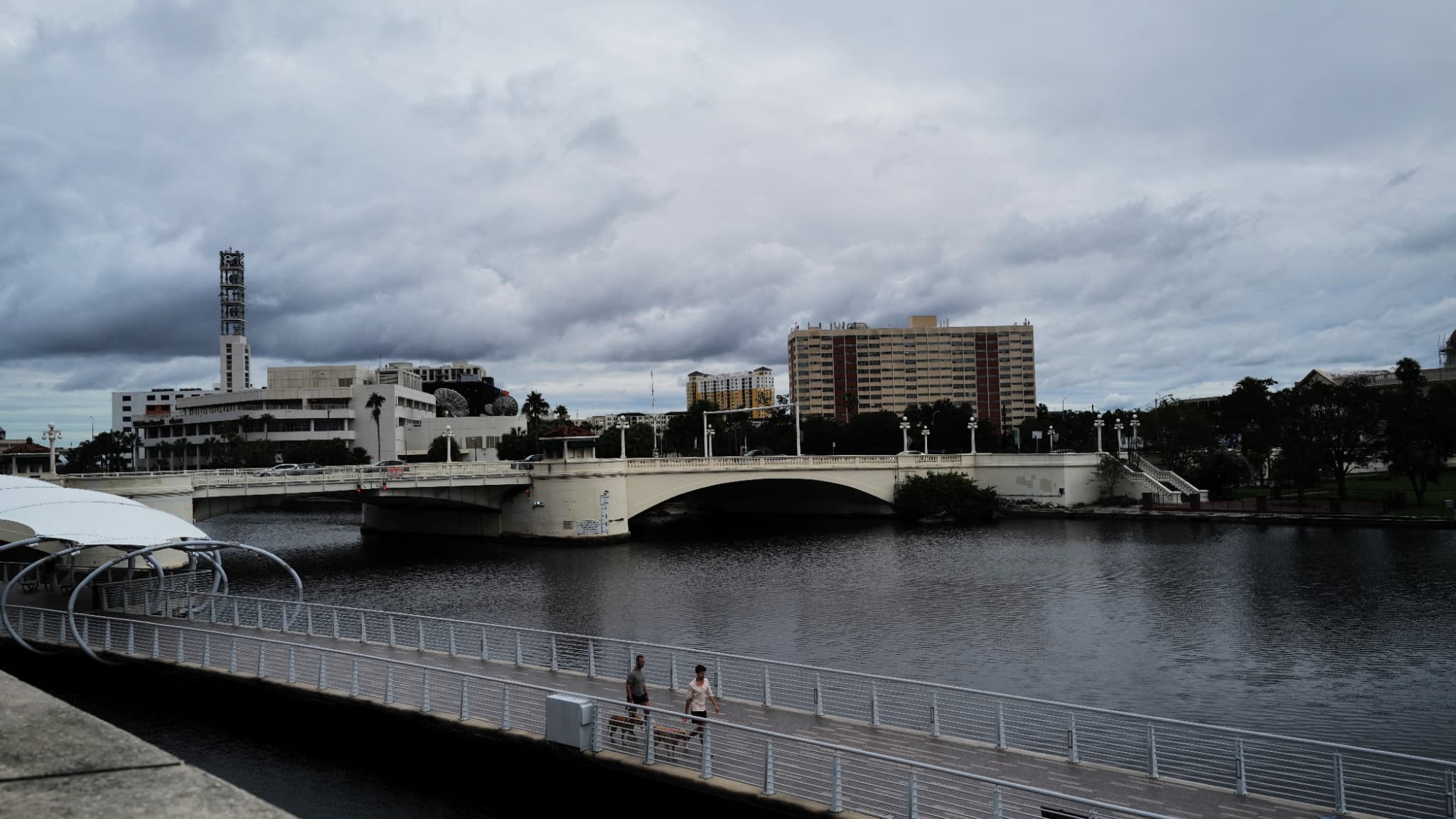 Het telefoontje van de burgemeester van Tampa voordat orkaan Milton Florida bereikte