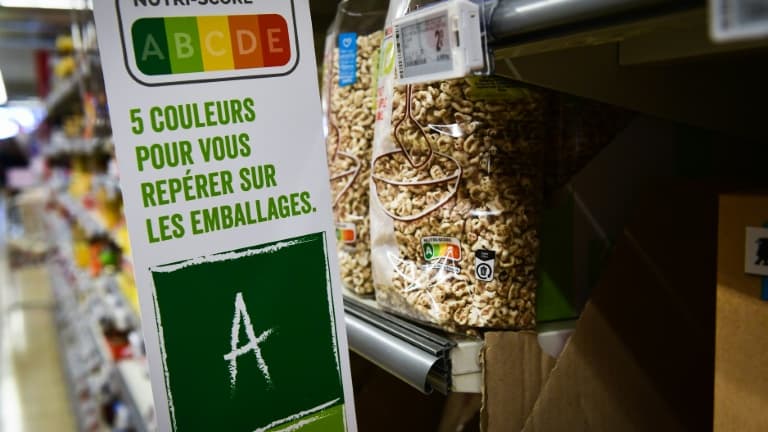 Les produits végétariens et vegan vendus par la grande distribution sont principalement composés d'eau plutôt que de protéines végétales, alerte lundi l'association de consommateurs CLCV