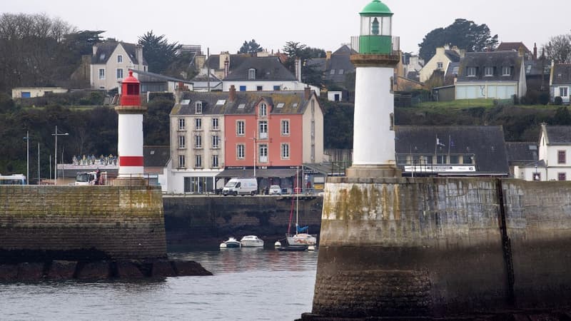 Morbihan: une femme accouche sur un bateau entre l'île de Groix et Lorient