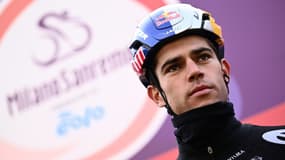Le coureur de la Jumbo Wout van Aert au départ de la classique Milan-San Remo, le 19 mars 2022 