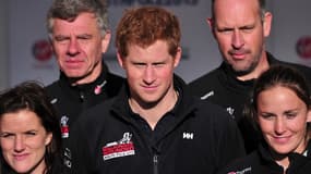 Le prince Harry et ses coéquipiers, tous blessés de guerre, avant le départ.