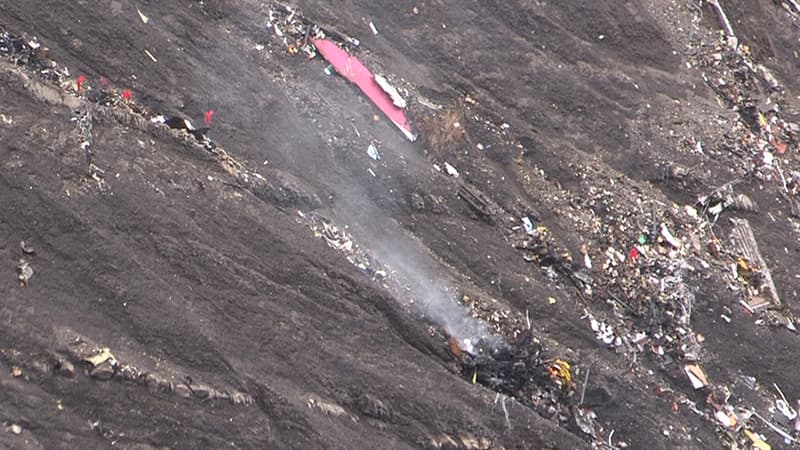 Les débris de l'A320 de Germanwings dans les montagnes