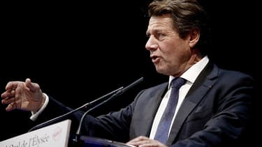 Christian Estrosi engage "l'accélération de l'ouverture à la concurrence".