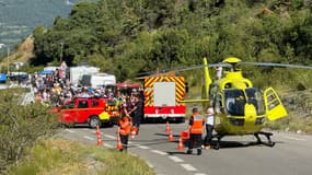 Un accident entre un cycliste et un véhicule s’est produit vendredi 19 juillet 2024 sur le parcours de la 19e étape du Tour de France.