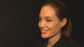Angelina Jolie s'exprime sur sa double mastectomie au micro de BFMTV
