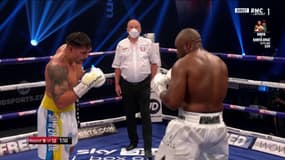 Oleksandr Usyk face à Dereck Chisora, à Londres le 31 octobre 2020
