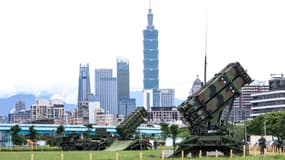 Des systèmes de missiles Patriot sont déployés dans un parc de Taipei lors d'un exercice militaire, le 11 juillet 2025 à Taïwan (photo d'illustration).